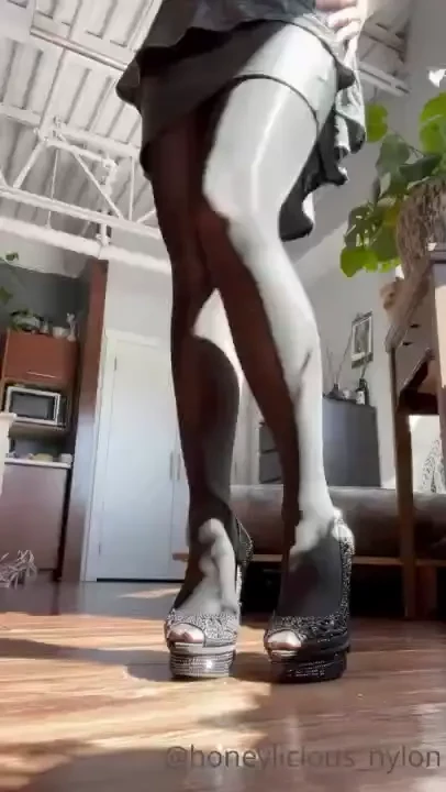 I sent you something naughty handsome did you see 