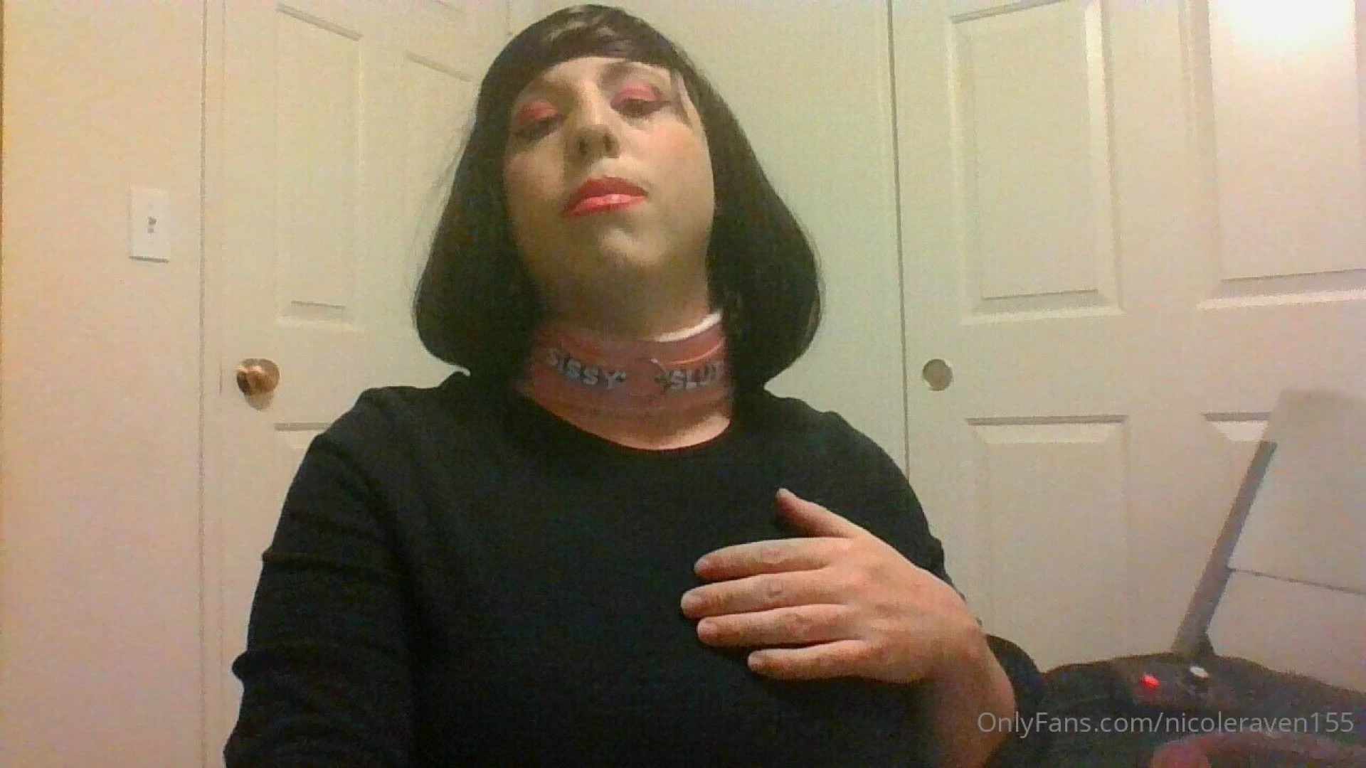 Watch me have all sorts of fun with my toys in my tight sissy ass i 