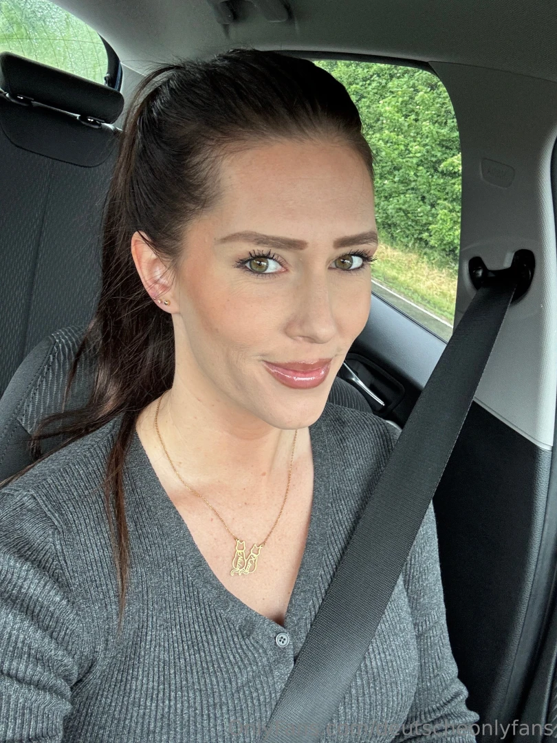 Leonieschwarz hey mein lieber ich bin die leonie und noch etwas sch 