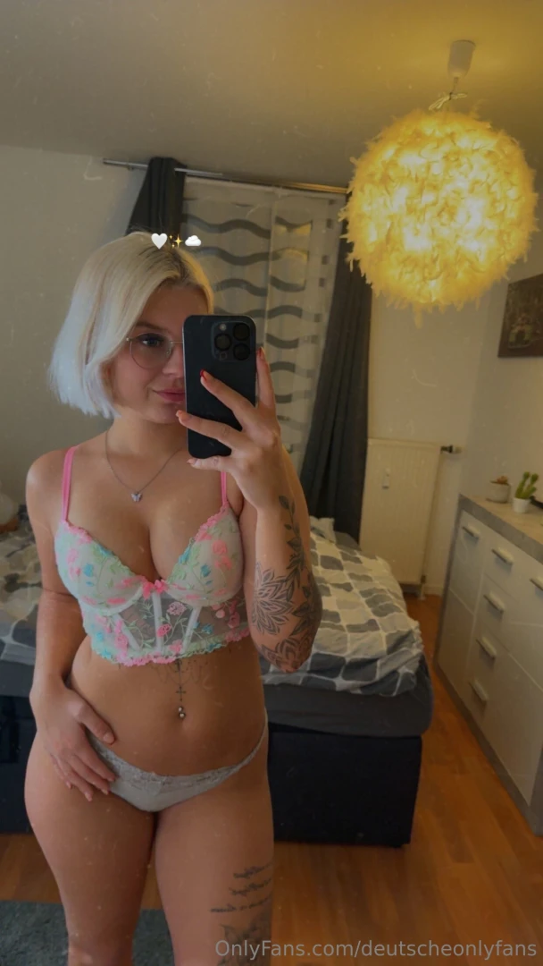 Hi du ich bin lilly jung neugierig und mit ganz sch n viel temperament 