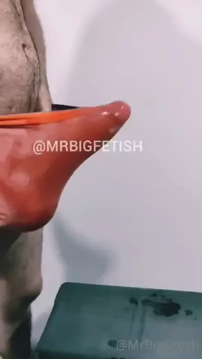 Video dripping some cum the beggining of this video get corrupted i 