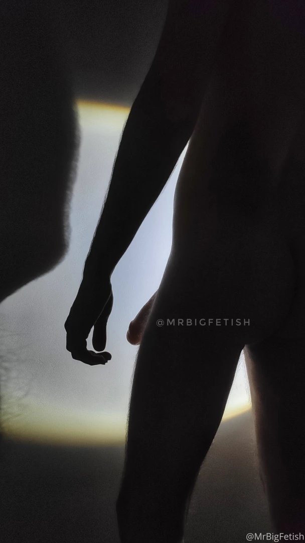 Naked i can point you the north 