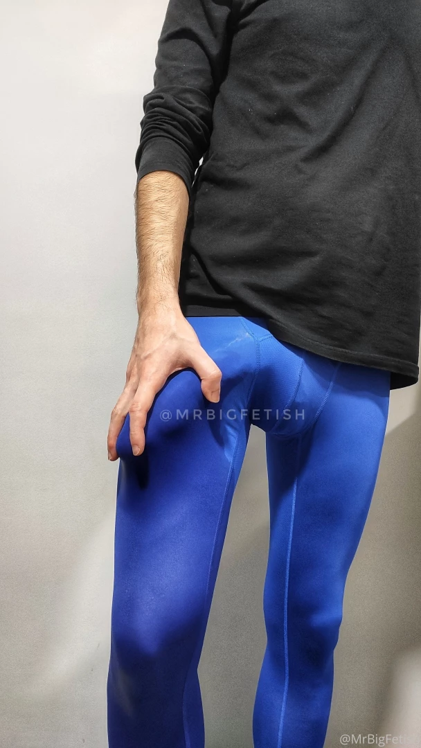 Peeing spandex lycra tell me in the comments your most nasty pleasures part 1 