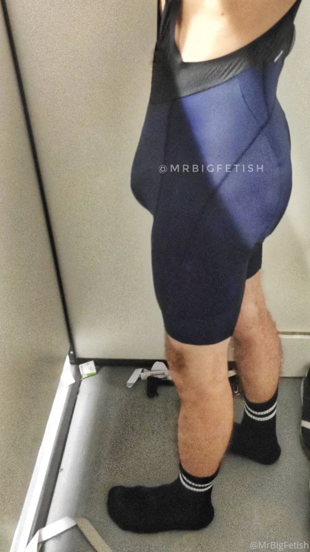 Spandex lycra cycling socks trying some cycling shorts on my sports 