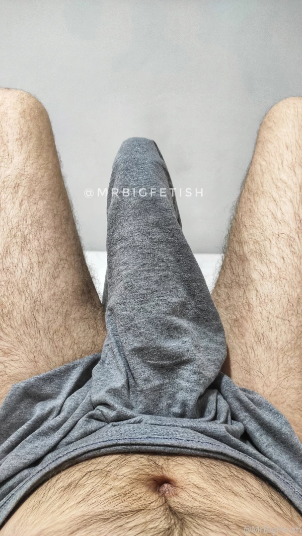 Almost naked my dick doesn t hung to my knee it s just 13 inches 