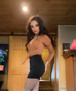 I don t just dress up to be cute i dress for easy access i can be your