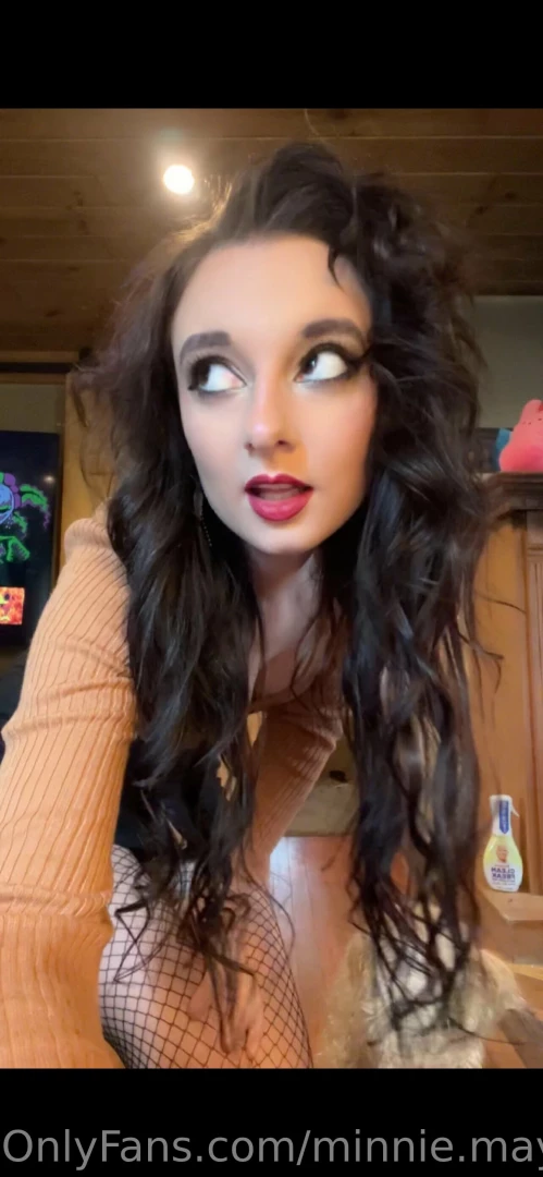 I don t just dress up to be cute i dress for easy access i can be your part 1 