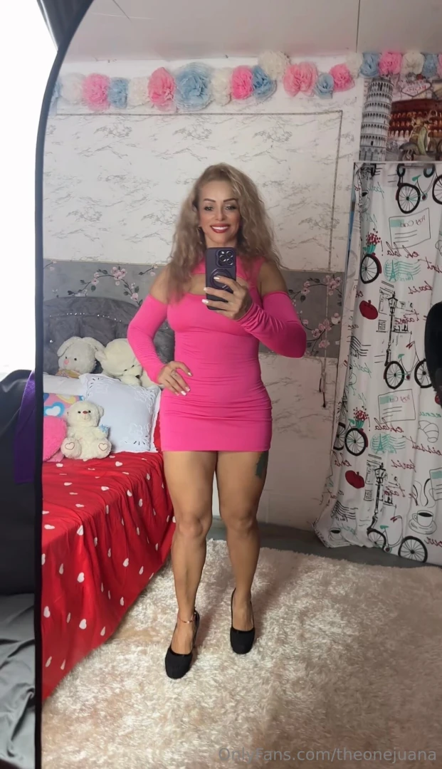 Pretty in pink but my thoughts aren t so innocent 