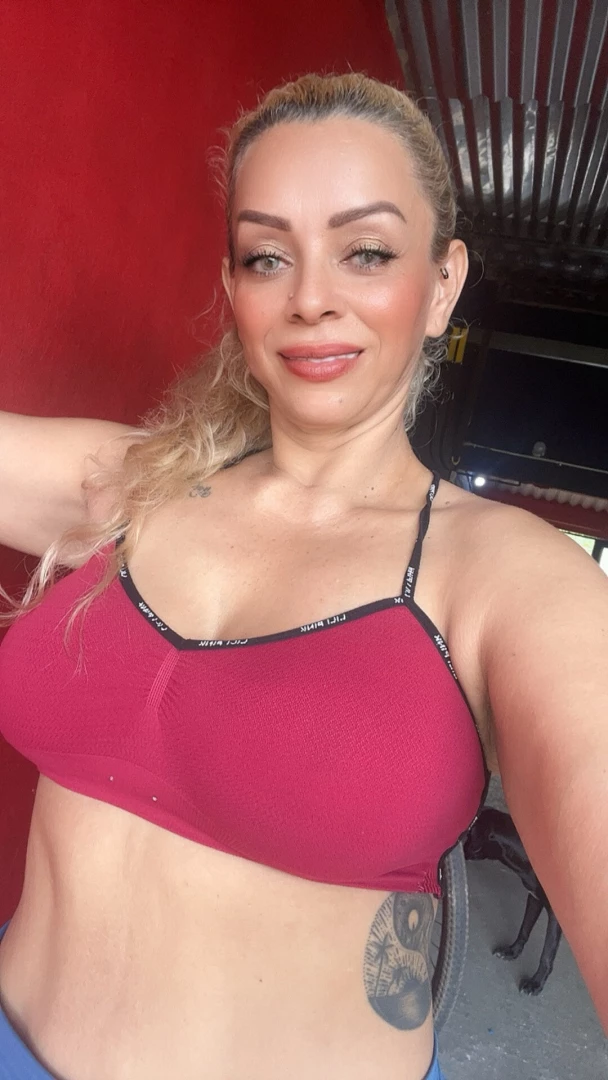 Dominated the gym earlier wanna see how i dominate you dm me 