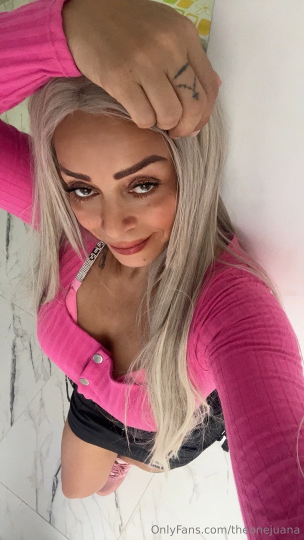 Almost scrolled past didn t you bet you re glad you didn t 