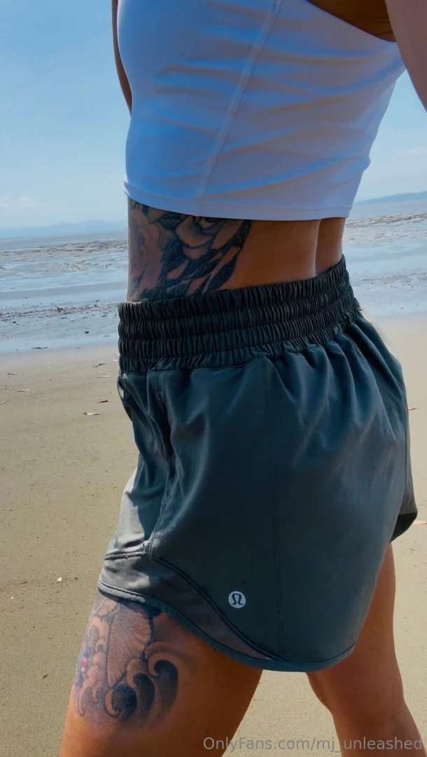 Mondays are for long walks 