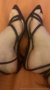 Flash sale all the hottest content foot jobs toes soles arches rubbing part 6