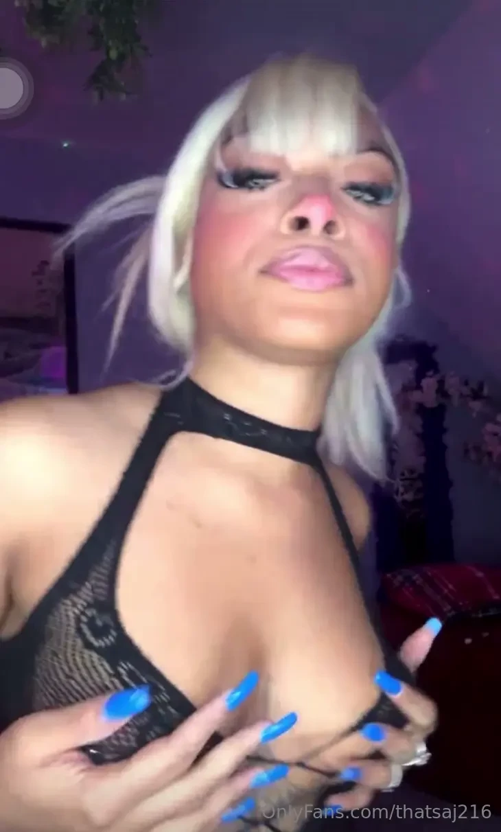 Im horny dm me a pic of your daddy 