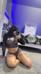 Who s up for a live later on tonight