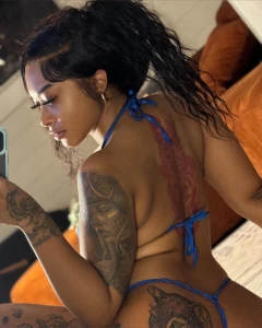 Im horny can we sext part 1