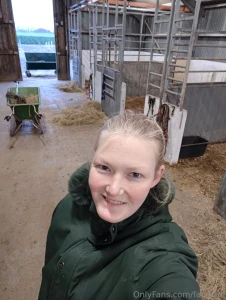 Work work work happy monday everyone