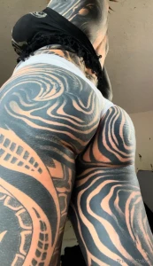 Can you handle my pussy or ass on your face dm me
