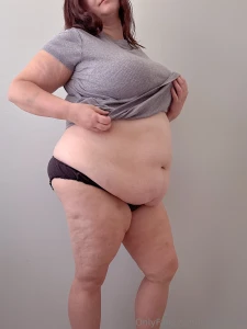 I guess my belly is just too much for this xxl shirt part 4