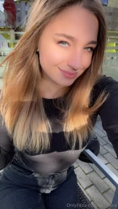 Hihi ich genie e die sonne was machst du so sch nes bei den wetter w