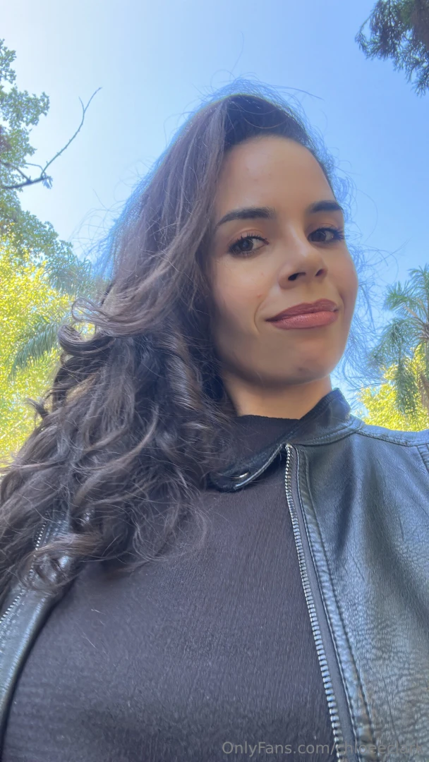 Happy saturday see you soon in live 