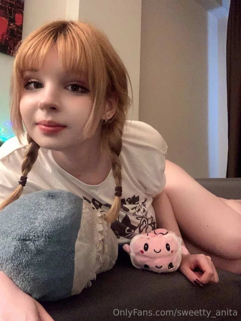 A sincere smile is my best accessory 