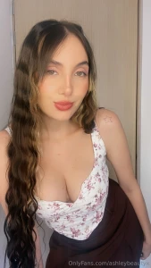 This pretty face hides filthy intentions
