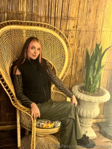 Do you want to make a video call with this little whore