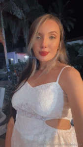 Do you like these green eyes