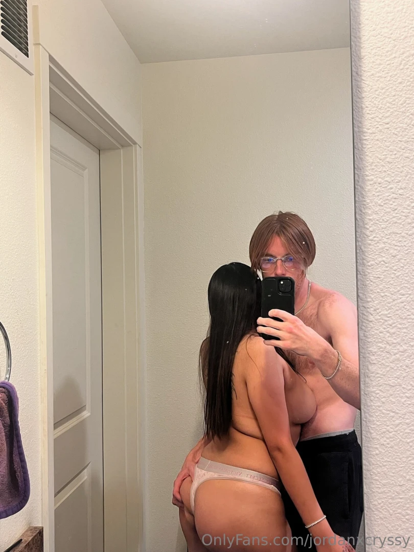 I love asking him to fuck me very hard join our livestream today 