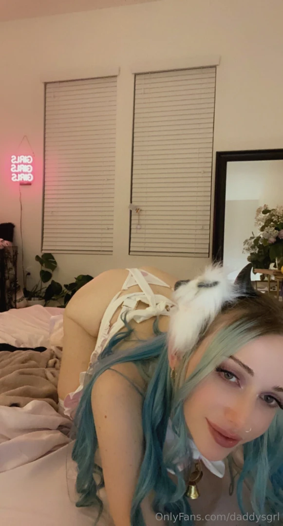 1 like 1 spank on my cute booty part 2 