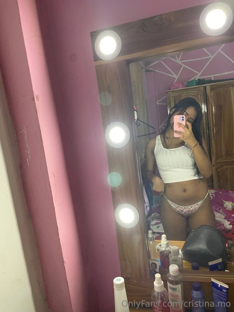 Do you like the pictures in the mirrors i haven t taken one in a while 