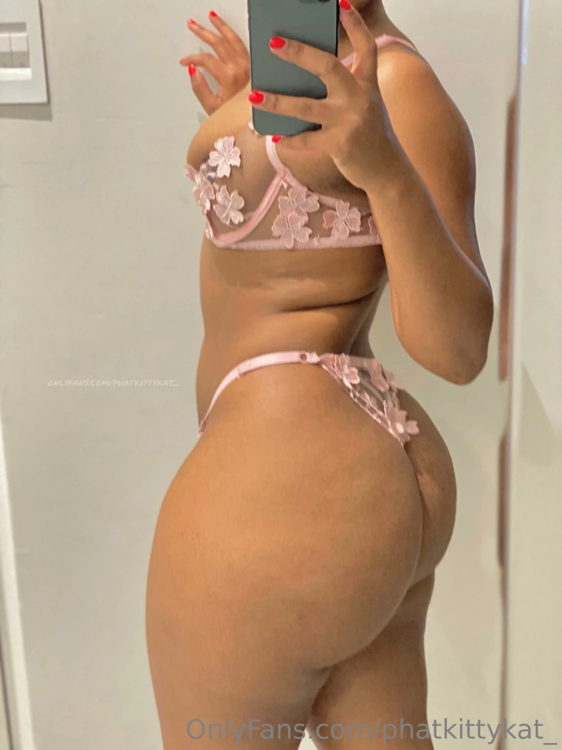 Bae i m not staying i just wanna play 