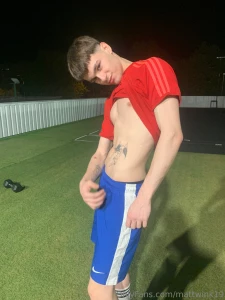 Os gusta mi nuevo tatuaje de cani os lo puedo ense ar m s de cerca