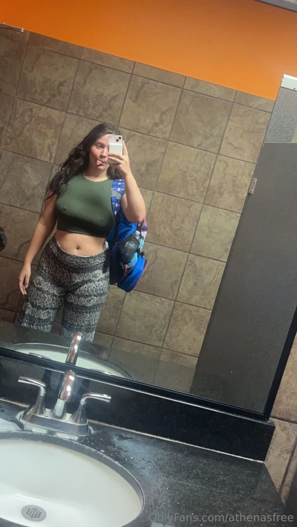 Just ur local milf 