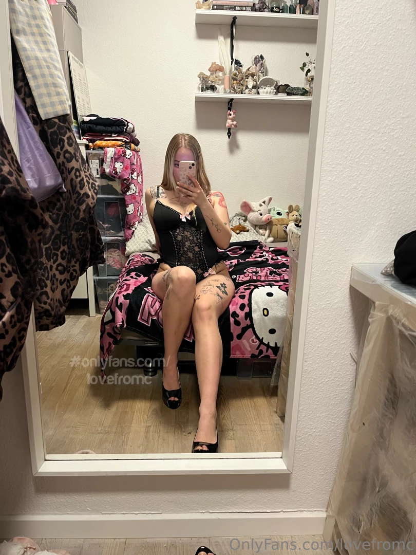 I wanna spoil yall a little so here is a free album with cute pictures part 2 