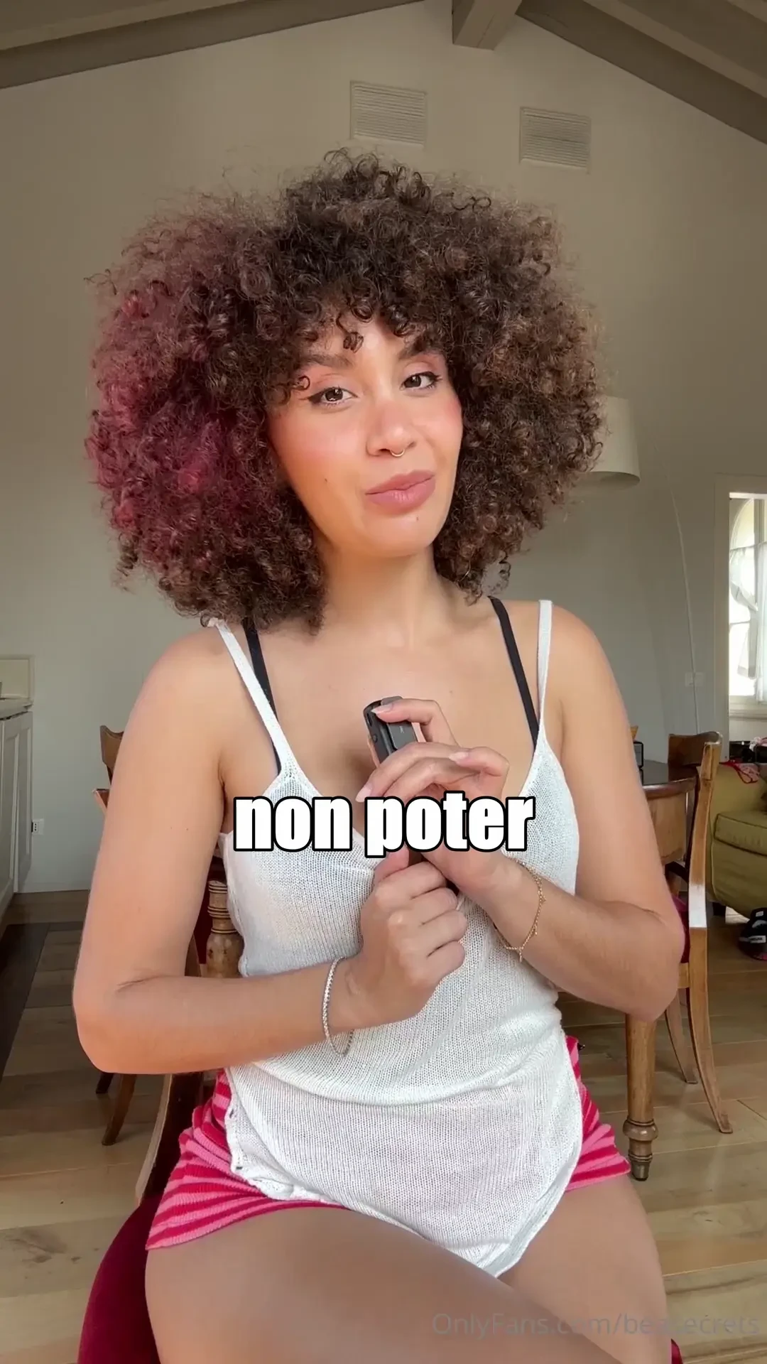 I have an important thing to tell you i expect many messages in my dm 