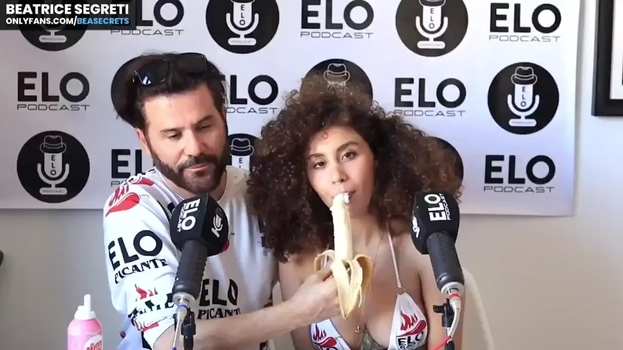 Ho fatto una serie di giochetti erotici con elopodcast che mi hanno 