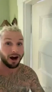 Nah she said i want you to suck it