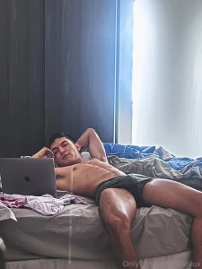 Viendo quien en l nea para mandarles un video bien rico env ame part 1