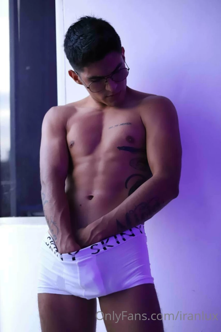 Desnudos amp gaming en una sola sesi n que mas les gustaria ver mis part 4 