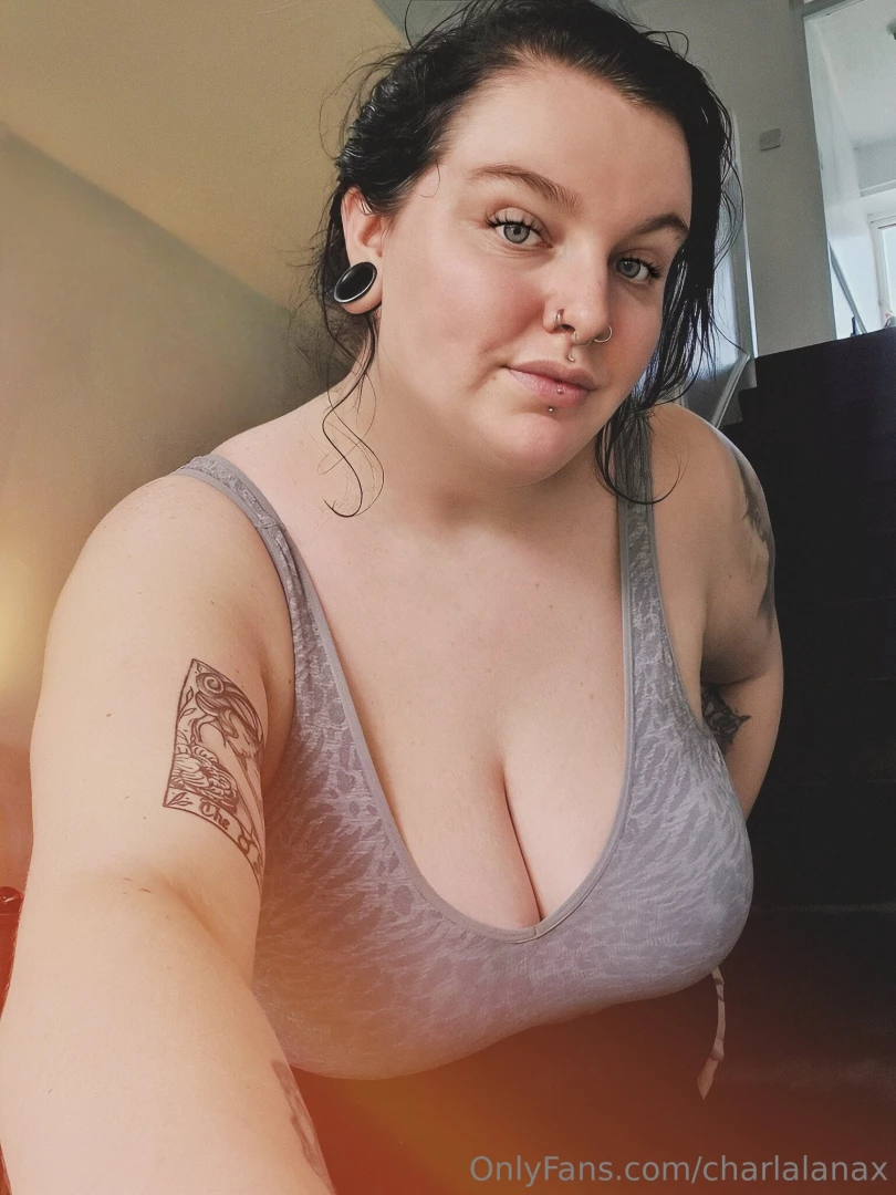 How s everyone s afternoon going i ve just been for a sweaty jog and 