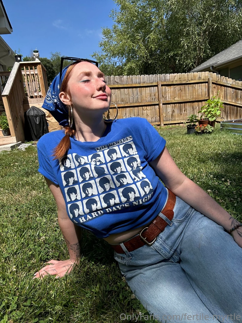 Dm me to take my top off 