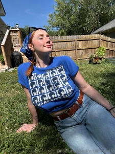 Dm me to take my top off