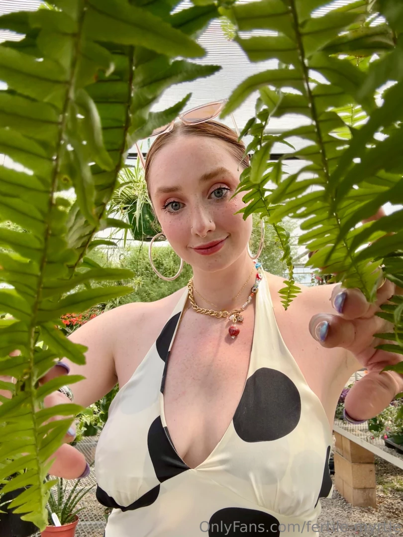 Follow me to my secret garden 