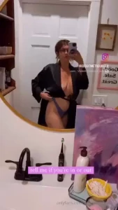 Deemed too sexy for that photo app get all of me uncensored