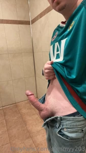Wanna nut in public with me