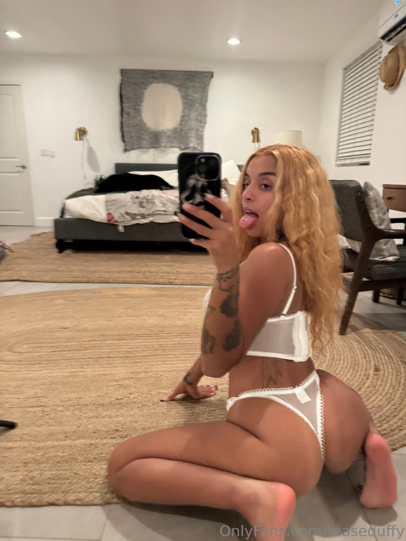 Spicin up your feed with these ass cheeks are you just gonna stare part 1 