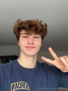 Just a cute little picture to brighten up your day