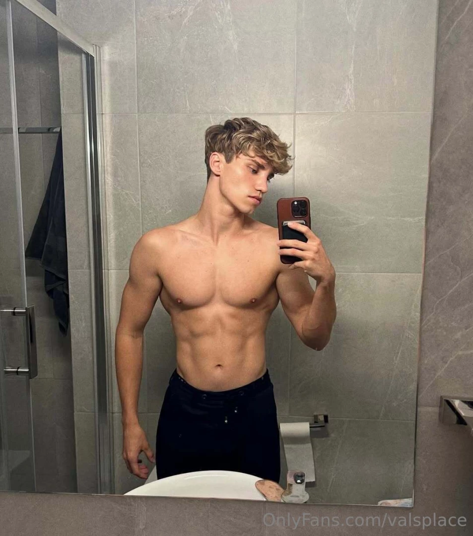 Would you want to see how i flex those muscles or should i flex 