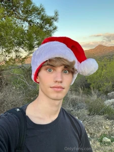 I love the holidays so much what wish have you made for next year